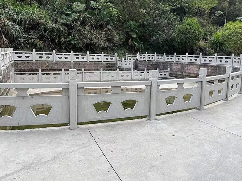 水庫石護欄